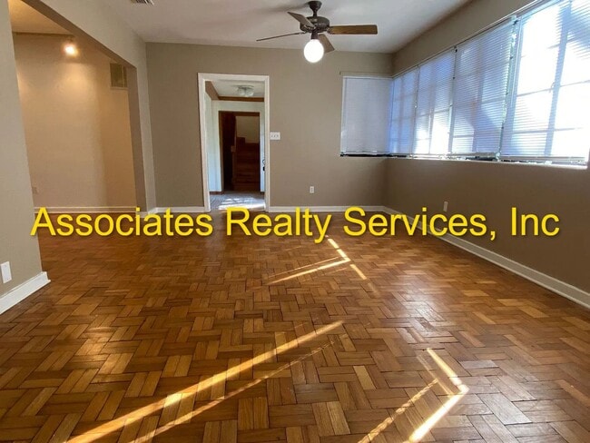 Photo - Charming 3 Bedroom w/ study that can be 4t...