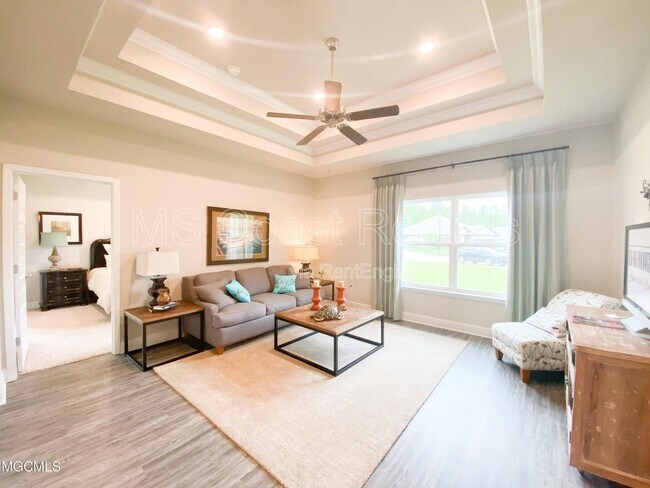 Photo - 5504 Leeds Ln