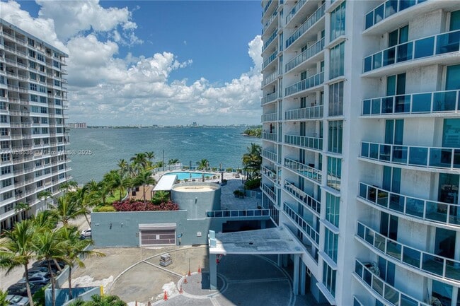 Building Photo - 1881 79th Street Causeway Unit 404