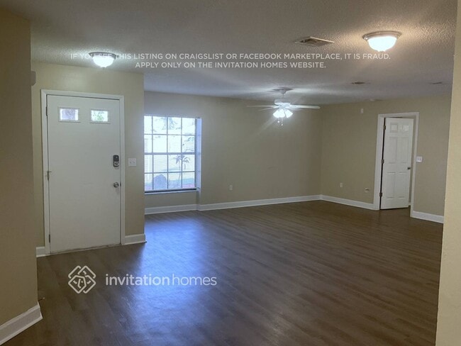 Photo - 4765 Miramar St