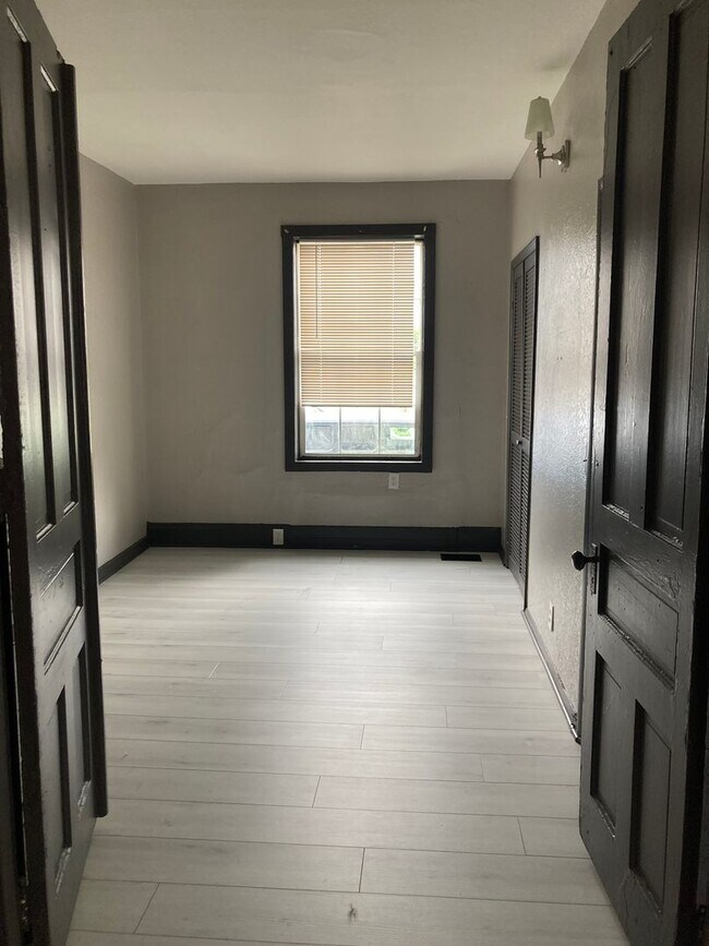 Photo - 820-822 HUFFMAN Unidad 822