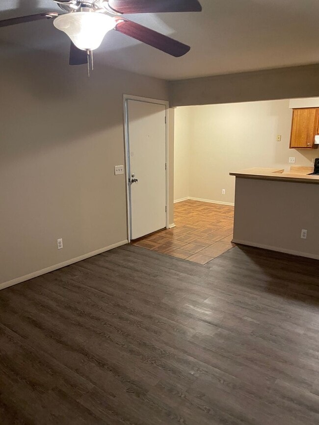 Photo - 5984 E 33rd Ct Unit 5984