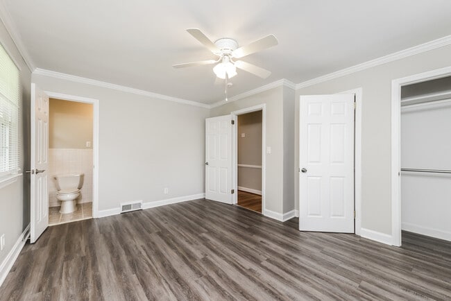 Photo - 1538 Abbey Ct SW