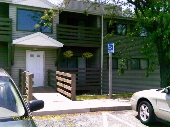 Appleridge Apartments - Appleridge Apartments