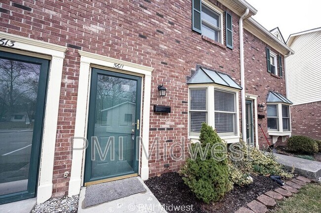 Photo - 5611 N Rural St