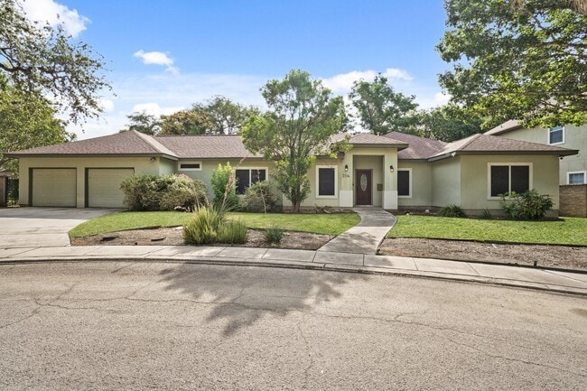 Building Photo - 7114 Bethencourt Rental