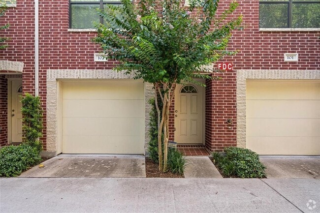 Building Photo - 8710 Beverly Hill St Unit 102 Rental