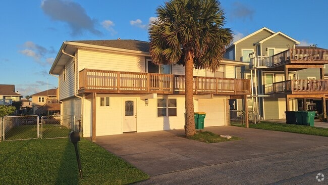 Building Photo - 19 N White Heron Dr Rental