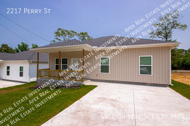 Building Photo - 2217 Perry St Rental