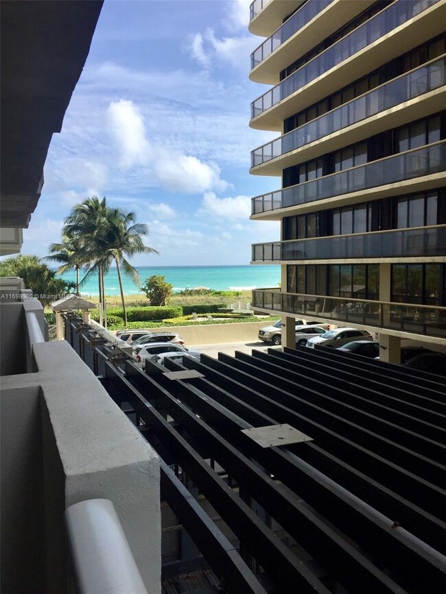 Photo - 9499 Collins Ave Condominio Unidad 205