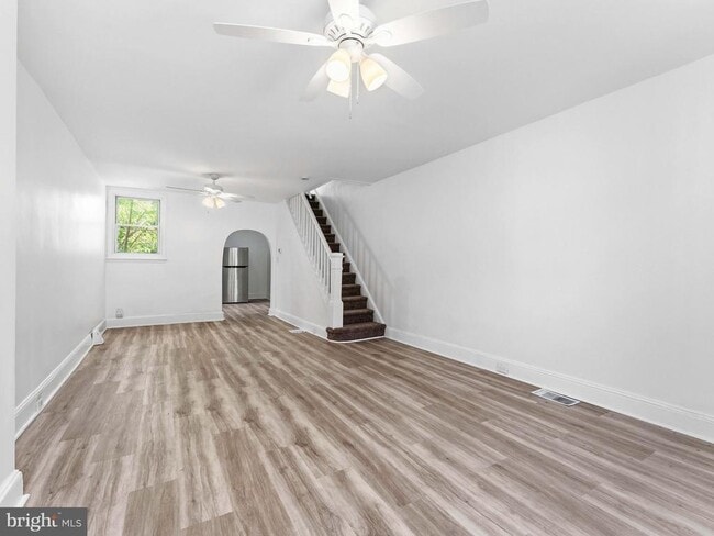 Photo - 1831 E Clementine St