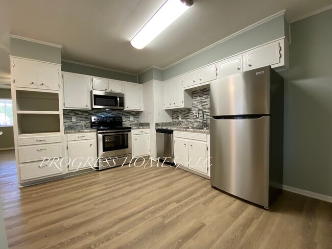 Photo - 1003 8th Ave SW