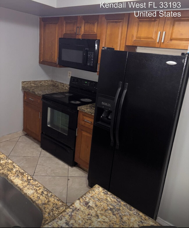 Building Photo - 15231 SW 80th St Unit Kendall Lake Towers