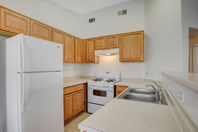 Photo - Adorable 2 Bedroom Condo