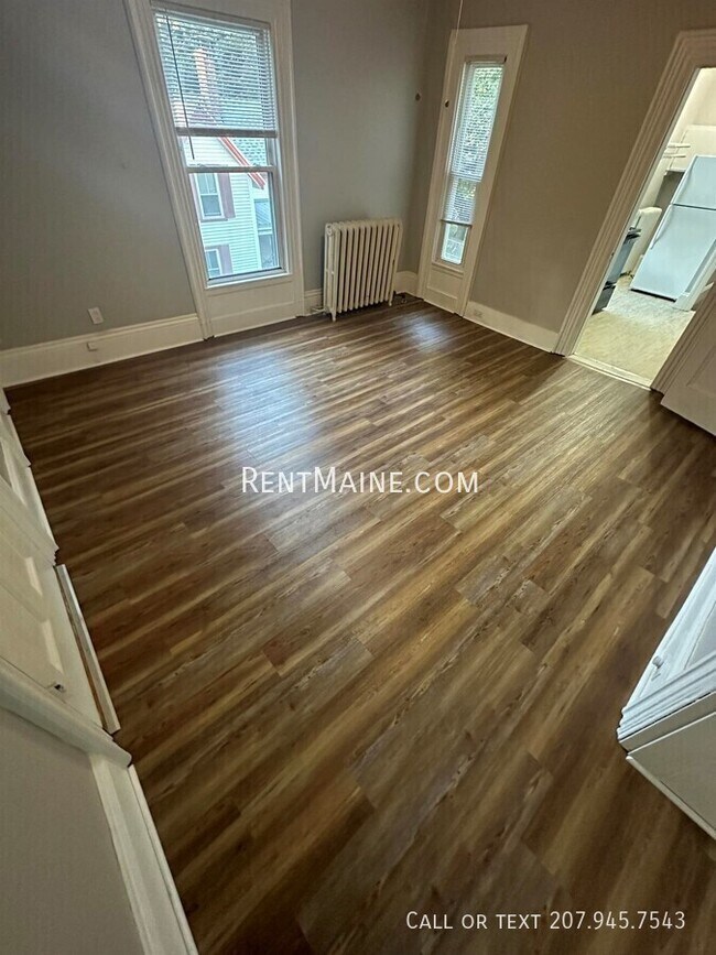 Photo - 17 Elm St Unit 4