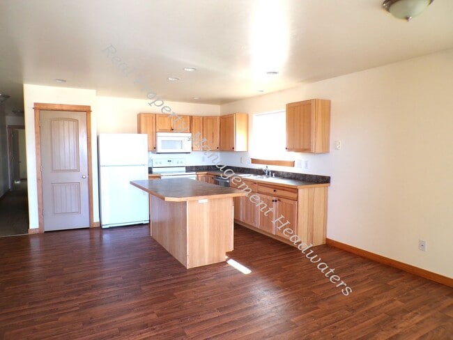 Photo - 2153 Gold Ave Unit A