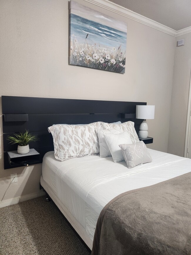 Photo - 2255 Braeswood Park Dr Unit Condo