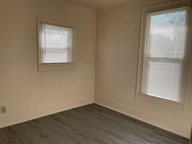 Photo - Cozy Cottage Style 1 Bedroom 1 Bath Home