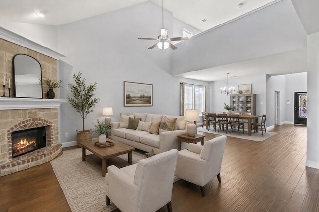 Building Photo - 4424 Overbrook Dr