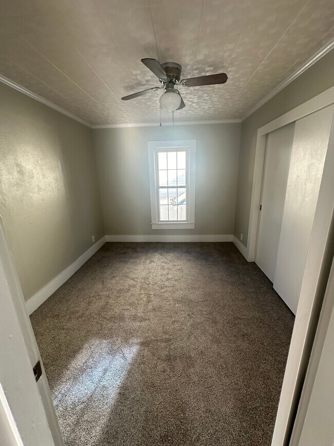 Photo - 1107 Markham Ave Casa