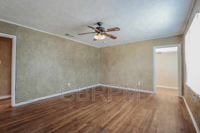 Photo - 2509 36th St