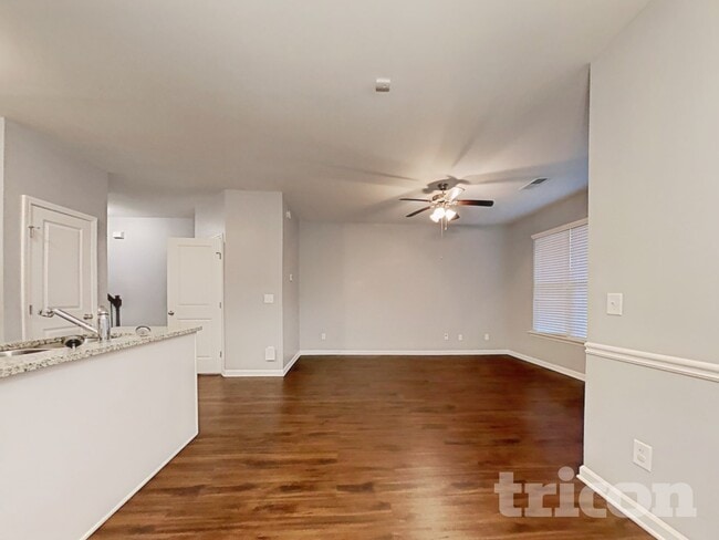 Photo - 2271 Wentworth Park Dr