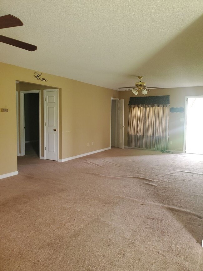 Photo - Spacious Country Living