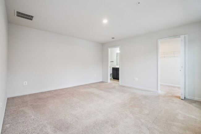 Photo - 10108 Blansford Way