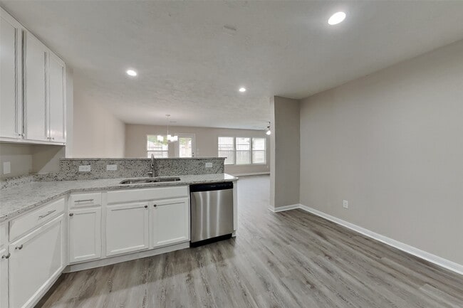 Photo - 16218 Range Valley Ln