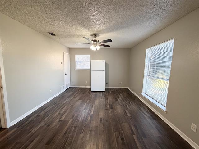 Photo - 604 Walter Stephenson Rd Unit B