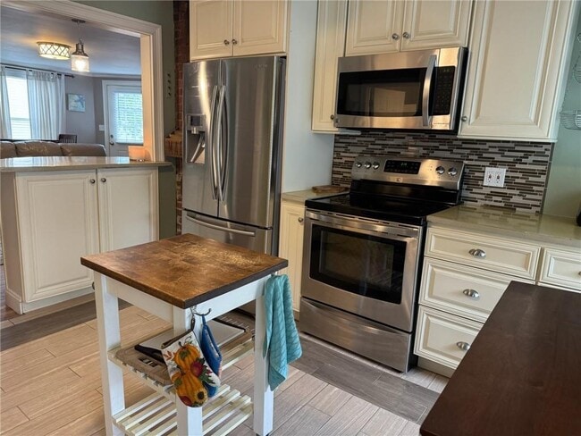4 Hammond St Unit 5