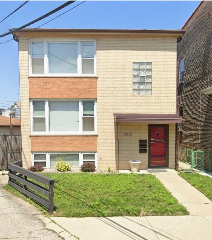 Photo - 4912 W Berteau Ave (Chicago, IL)