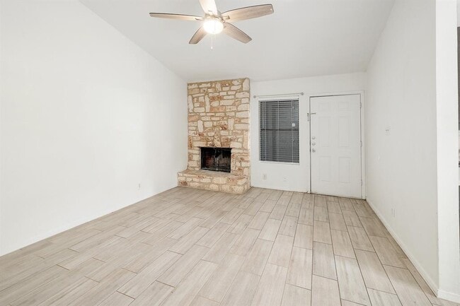 Photo - 12202 Dundee Dr
