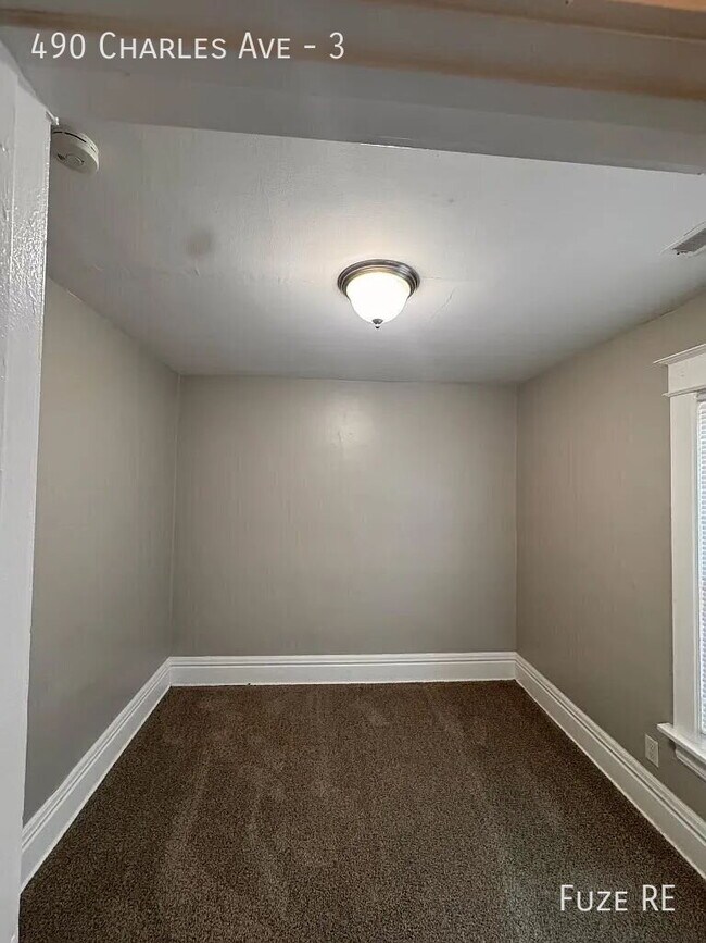 Photo - 490 Charles Ave Unit 3