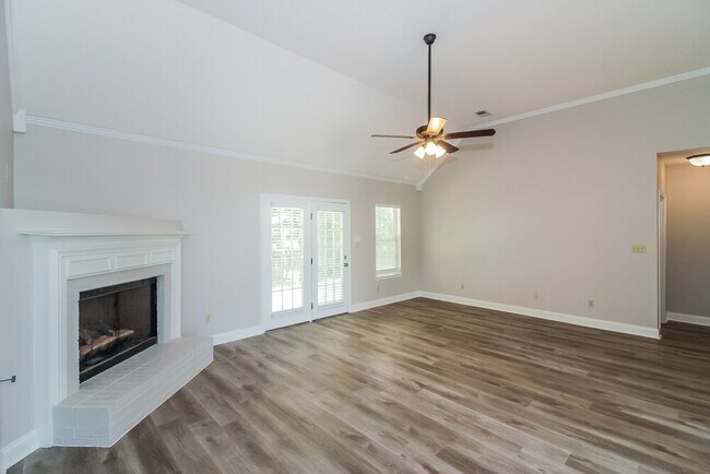 Photo - 2346 Kindlewood Dr