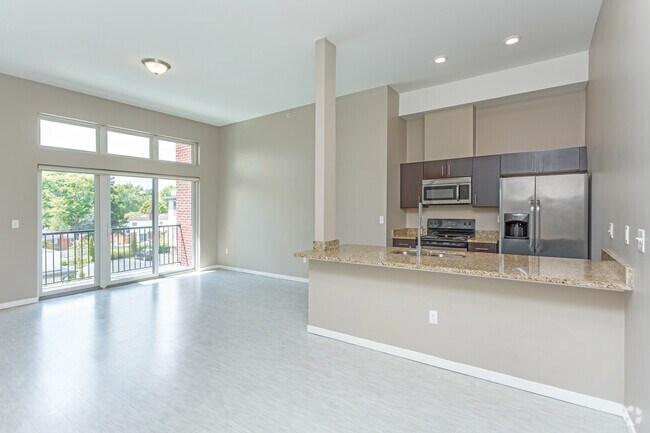 1BR, 1.5BA - 810 SF