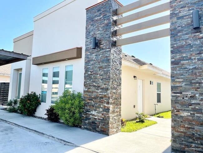 Building Photo - 3007 Javalina Ave Unit 4 Rental