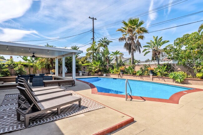 Photo - 1537 W Harriet Ln