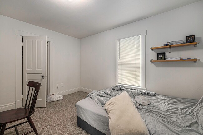 Photo - 515 S 4th Ave