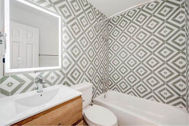 Photo - 902 Airoso Cove