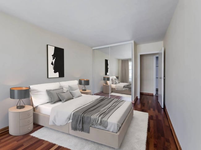 Photo - 2913 N Sheridan Rd