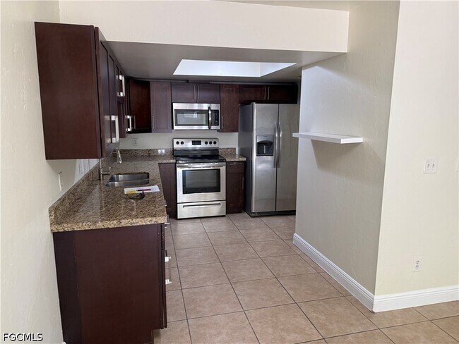 Photo - 1225 SE 24th Ave