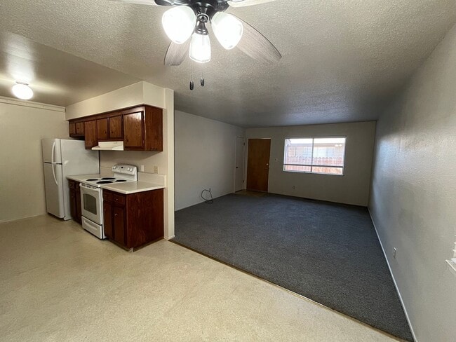 Photo - Anderson 1403-1405 Unit 1403