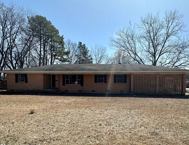 Photo - **COMING SOON ON JULY 1ST, 2026** Introducing a charming 3-bedroom, 2.5-bathroom home located in ...