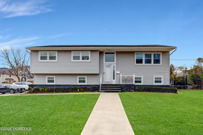 Building Photo - 280 Oakley Ave