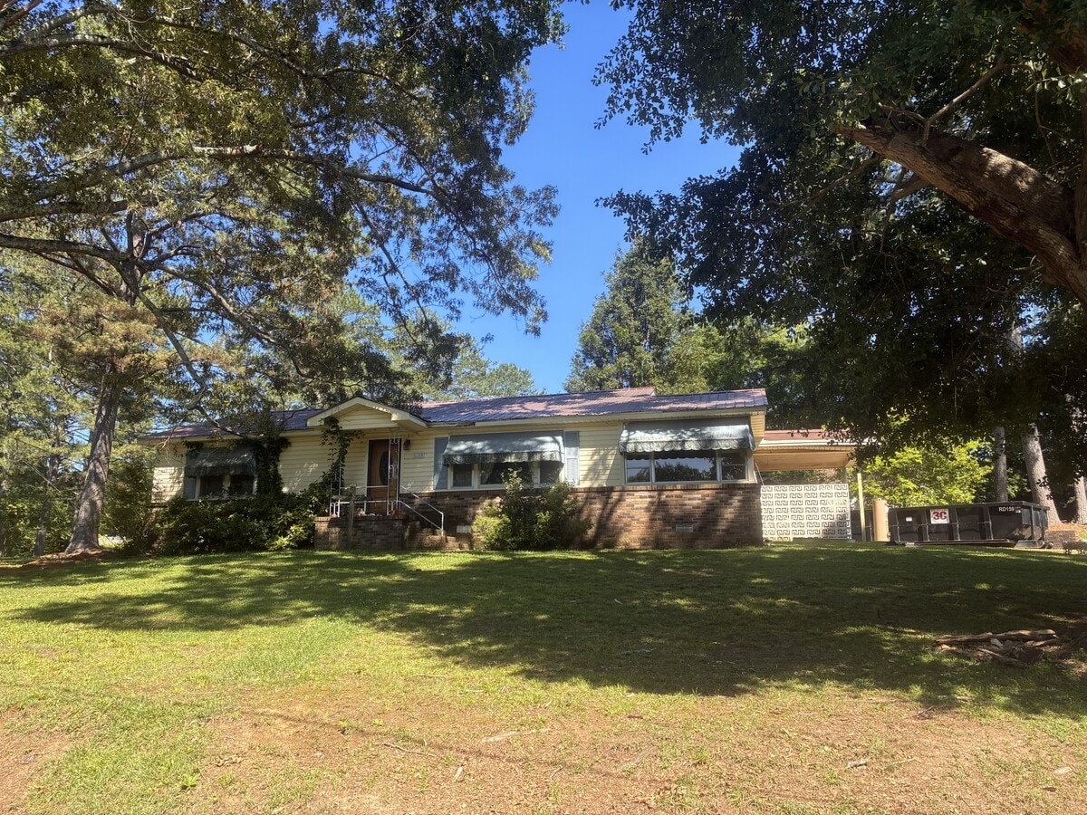 Photo - 1100 Buena Vista Cir