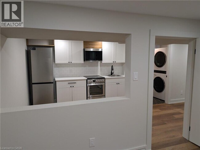 Photo - 10 Weaver St