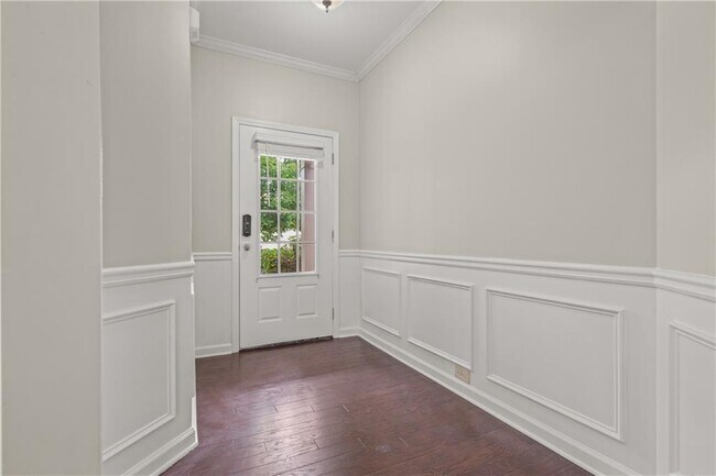Photo - 4940 Breezewood Cir