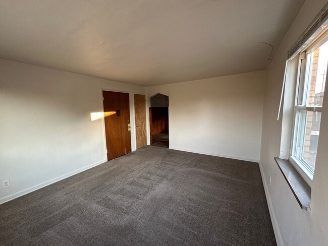 Photo - 4329 Oakwood Ave Unit 5