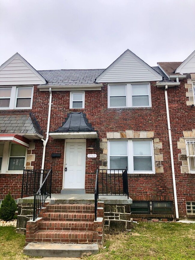 Photo - Large 3-Bed, w/ Central Air & Laundry in-unit